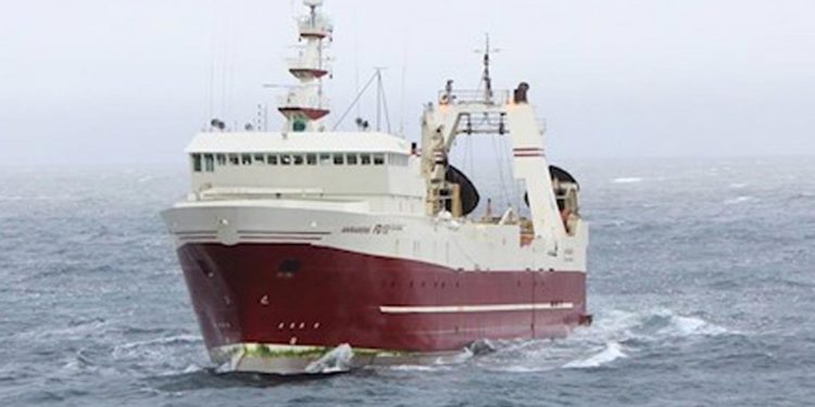 Akraberg på torskefiskeri i Barentshavet