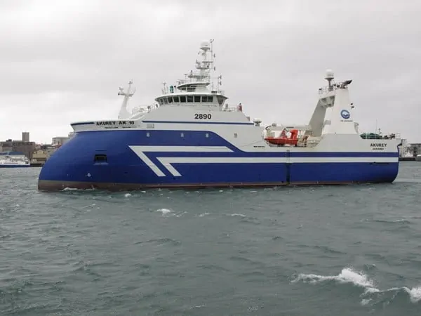 Read more about the article Islandsk trawler er skiftet til Twin-rig