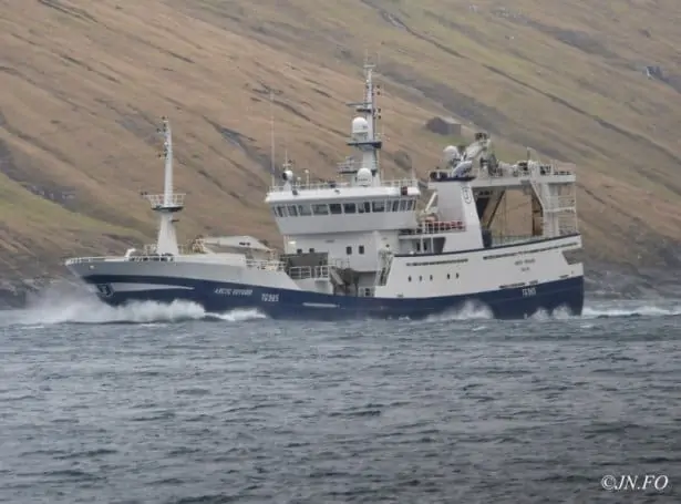 Read more about the article Færøerne: Sildefiskeriet fortsætter ufortrødent