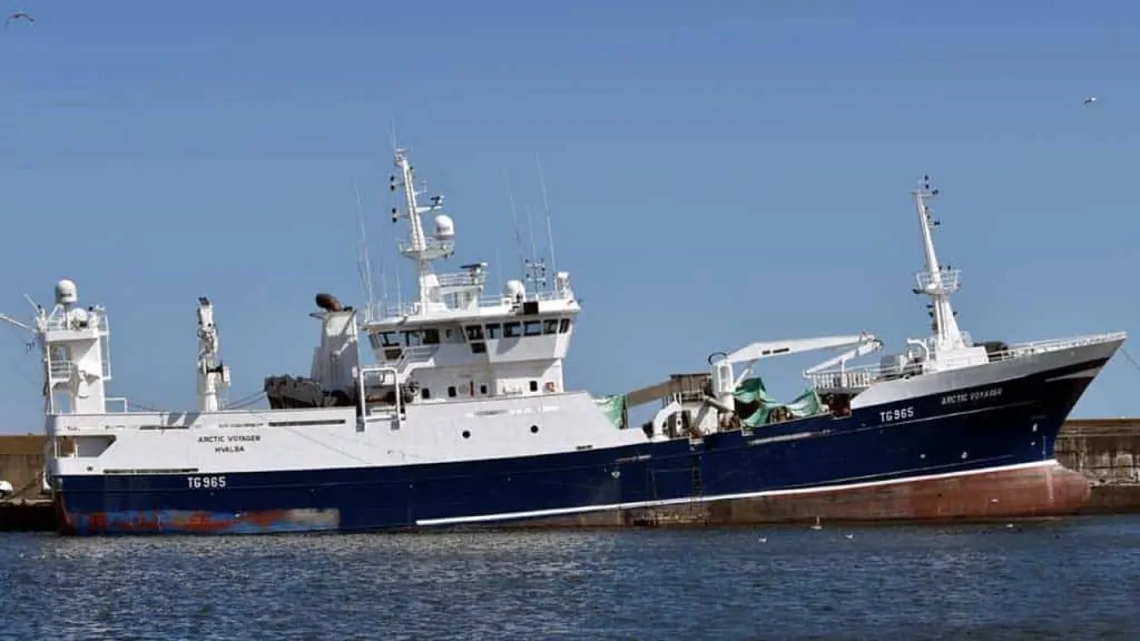 Read more about the article Færøerne: Enkelte fartøjer er færdige med blåhvilling-fiskeriet