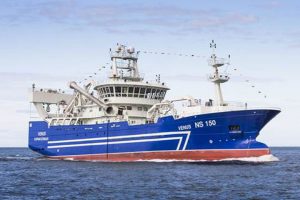Overvejende flertal for ny overenskomst i det Islandske Fiskeri   Foto:Tilsvarende fartøjer vil allerede tirsdag igen være at finde på de islandske fiskefelter. HBGrandi