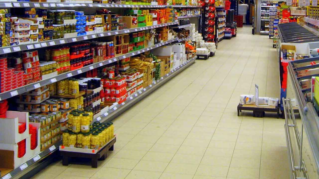 Read more about the article Forbrugerne betaler dyrt – afgifter og omkostninger driver fødevarepriserne op