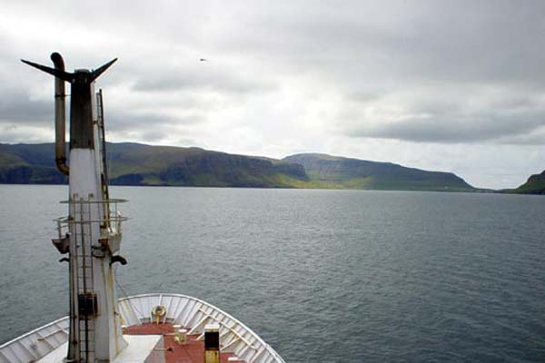 Read more about the article Fiskebåtredernes Forbund i Norge retter svære beskyldninger mod de færøske makrelfiskere.