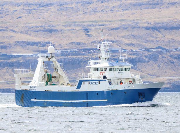 Read more about the article Færøerne: De færøske partrawlere er tilfredse med sej-fiskeriet