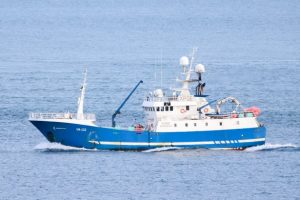 Færøerne: Færøsk linefartøj lander fisk for 4 mio. kroner foto: Eivind - Kiran J
