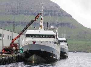Partrawlerne Vesturbúgvin og Eysturbúgvin landede i Hvalba 170 tons makrel,