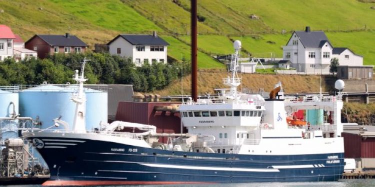 Fagraberg landede 2.500 tons til Havsbrún, som de også havde fisket ud for Færøerne