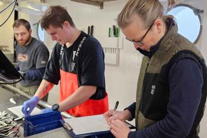 Forståelsen af fiskebestande er afgørende, hvis Europas havressourcer skal forvaltes bæredygtigt. Men i årevis har forskere, der arbejder med bestandsvurdering, manglet en vigtig brik. Nemlig de genetiske data fra fiskebestandene. DANA