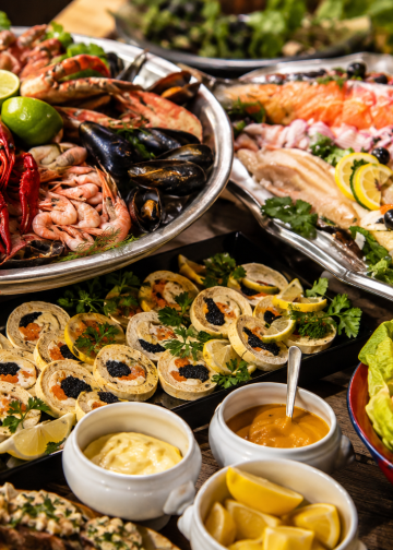 arkivfoto - fiskebuffet - fiskerforum.dk AI