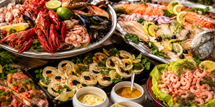 arkivfoto - fiskebuffet - fiskerforum.dk AI