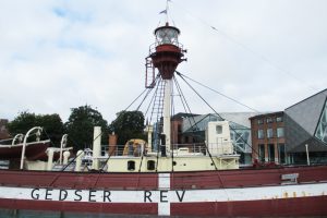 Historisk fyrskib på vej til større renovering i Hvide Sande foto: Gedser Rev