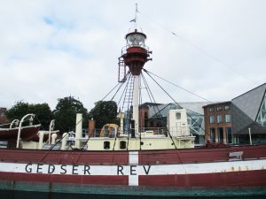 Historisk fyrskib på vej til større renovering i Hvide Sande foto: Gedser Rev