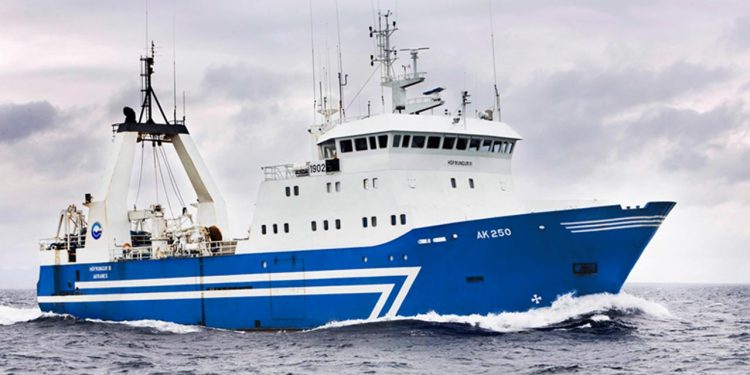 Islandsk frysetrawler-skipper er tilfreds med sommerens fiskeri