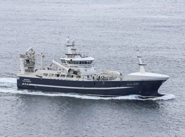 Read more about the article Færøerne: Loddefiskeriet fortsætter omkring Island