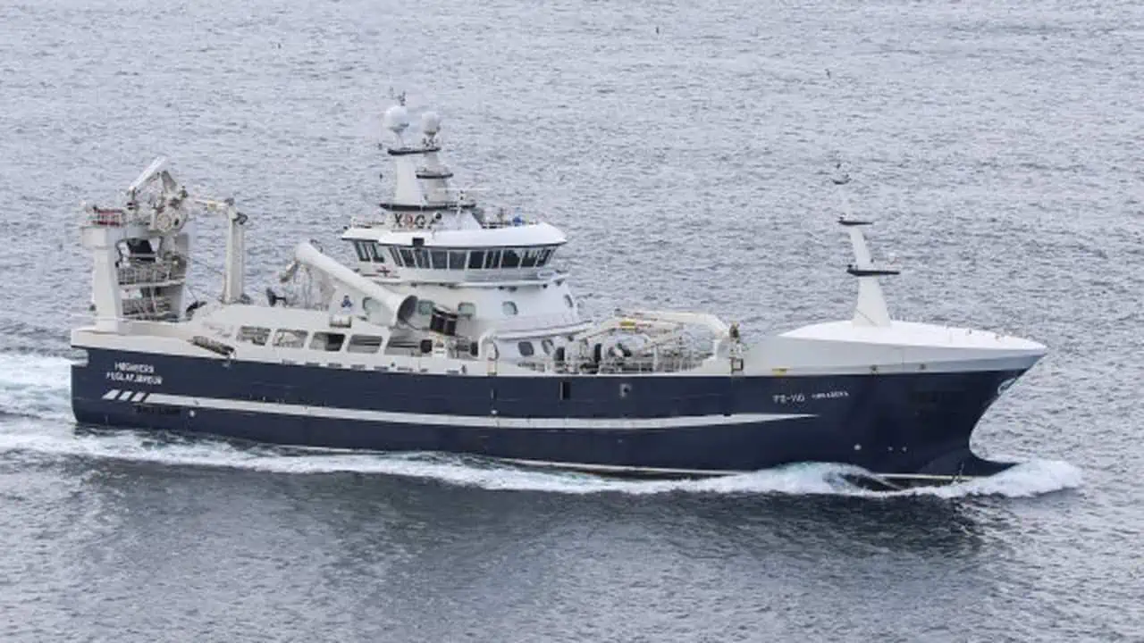 Read more about the article Færøerne: »Høgaberg« har opfisket sin loddekvote for i år
