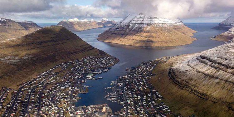 Partrawling er også en meget udbredt fiskerimetode på Færøerne, især i fiskeriet efter sej. foto: Klaksvik wikipedia