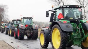 Over 5000 traktorer fyldte gaderne i den tyske hovedstad som kulminationen på en uges lang demonstration mod nedskæringerne. foto: Effektivt Landbrug