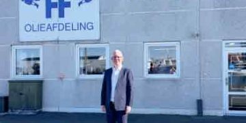 FF Nyt belyste sidste år, hvordan fiskeriet i 2025 blev pålagt en CO2-afgift via dieselolien. Afgiften medførte fra dag et, at fiskerne sejlede til Sverige for at tanke i stedet, hvilket kun udledte endnu mere CO2, samtidig med at den danske forarbejdnings-industri mistede råvaretilførsler. foto: FF Skagen