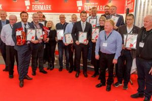 Eksportforeningen hædre 19 danske virksomheder ved DanFish 2017  Foto: af overrækkelsen ved Eksportforeningen