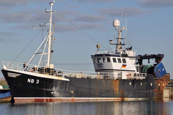 Read more about the article NB 3 ”Weser” af Brake er solgt og skal fiske ud for Afrika.