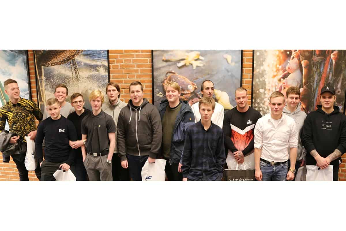 Read more about the article Blå Bevis overrakt til 25 nye unge fiskere