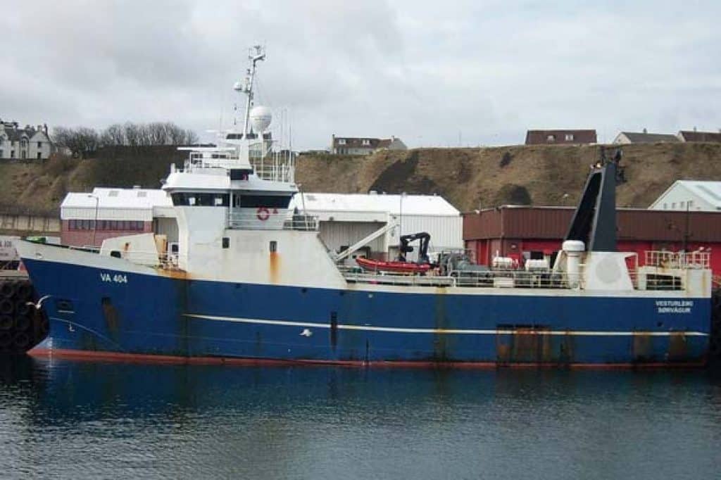 Read more about the article Færøerne: Gode fangster af hellefisk med trawl og garn