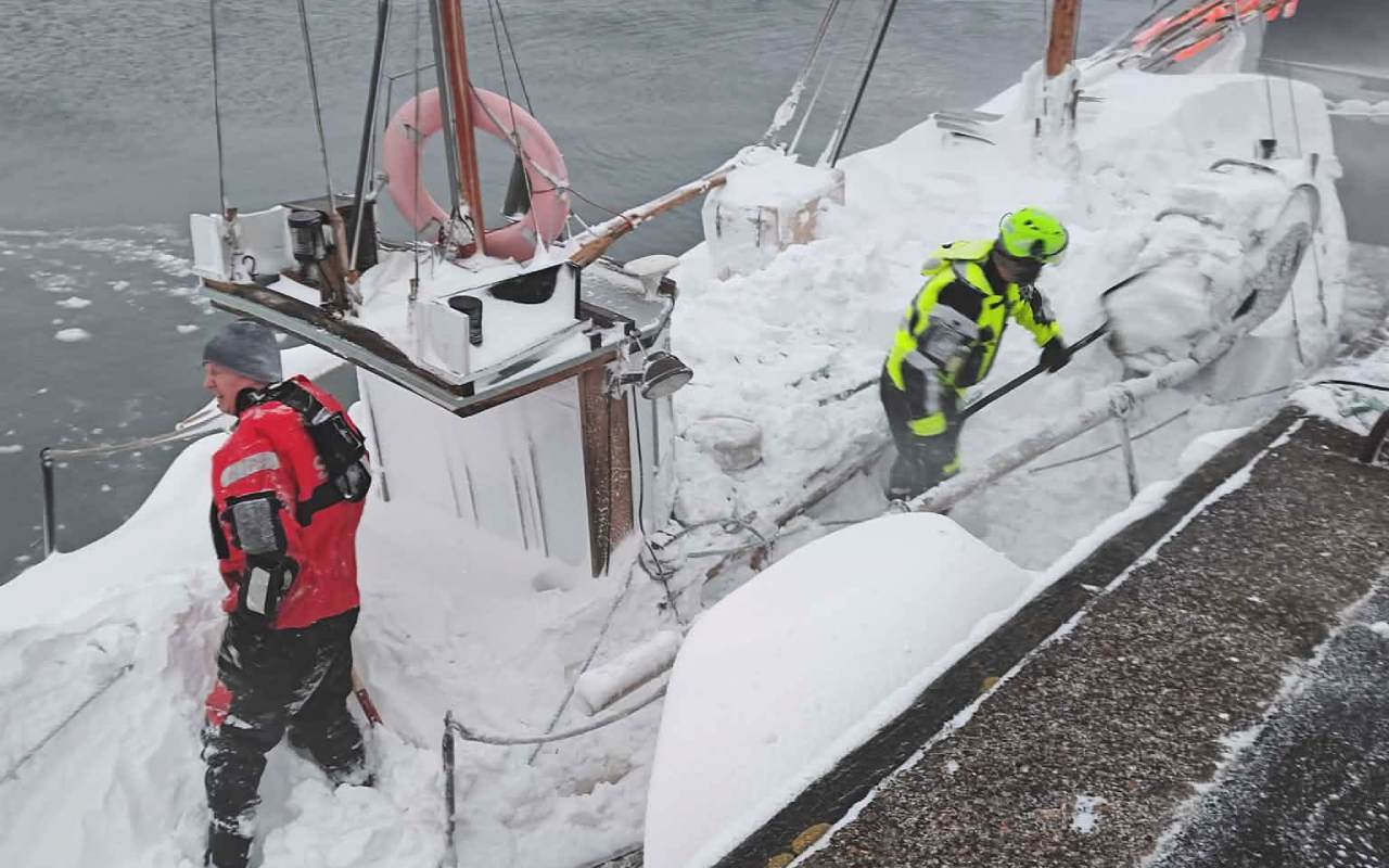 Read more about the article Snevejrets kræfter tog Hanstholm på sengen