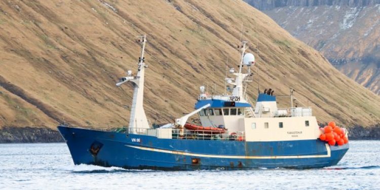 Færøerne: Flere gode landinger af hellefisk - garnskibet Tugvursteinur